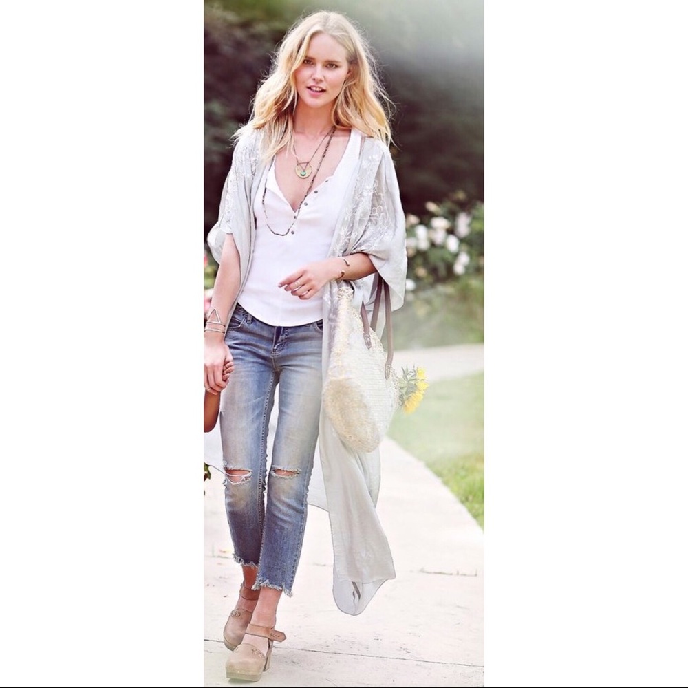 Free People Cut Off Raw Hem Skinny Jeans ✨